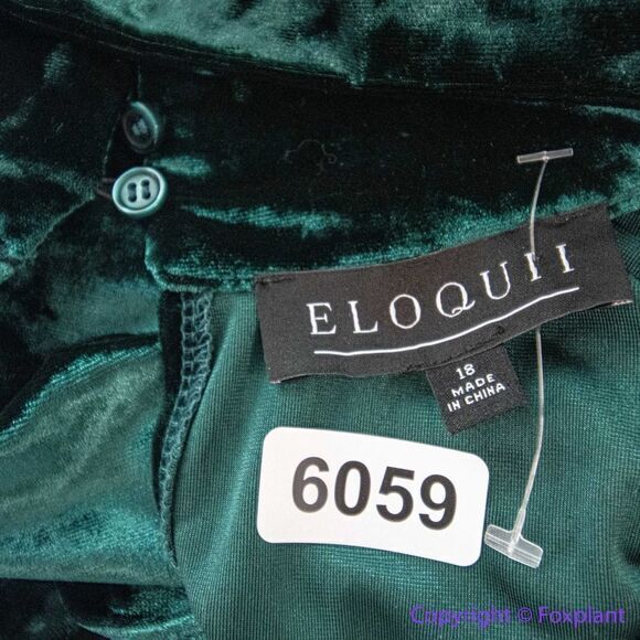 Eloquii dark green Crushed Velvet Dress, 18 - Picture 14 of 15